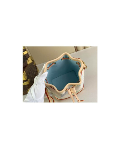 LV  NanoNoe Bucket bag