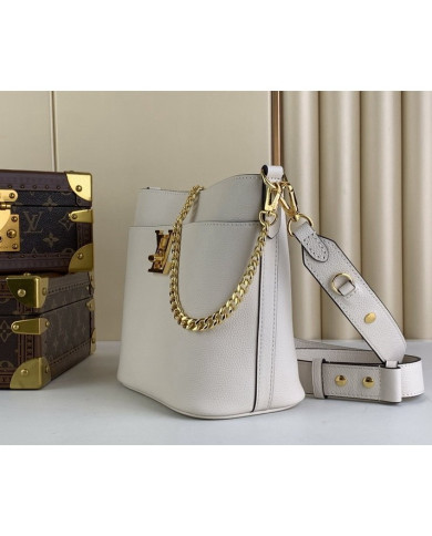 LV  Walk  Bucket bag