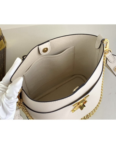 LV  Walk  Bucket bag