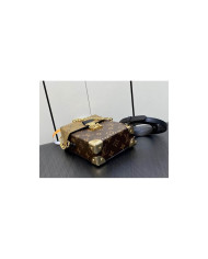 LV  Camera box