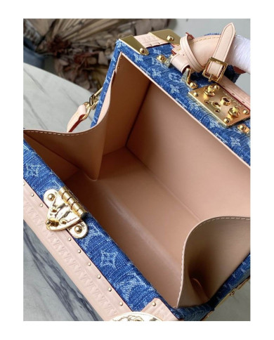 LV  Petite Valise Camera box
