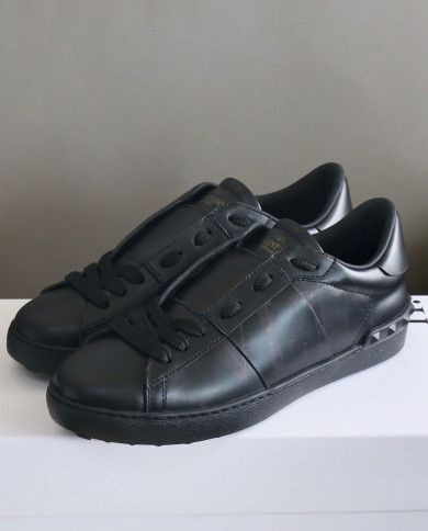 Valentino Couple style small white shoes