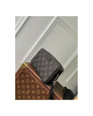 LV   Alpha Wearable  Postman's Bag