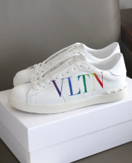 Valentino Couple style small white shoes