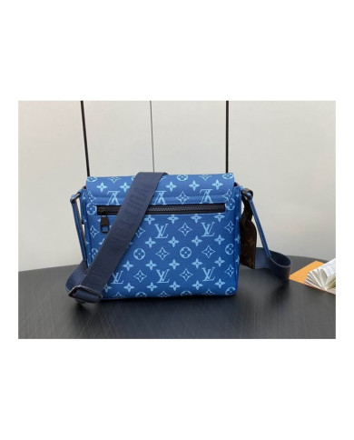 LV  District Postman's Bag