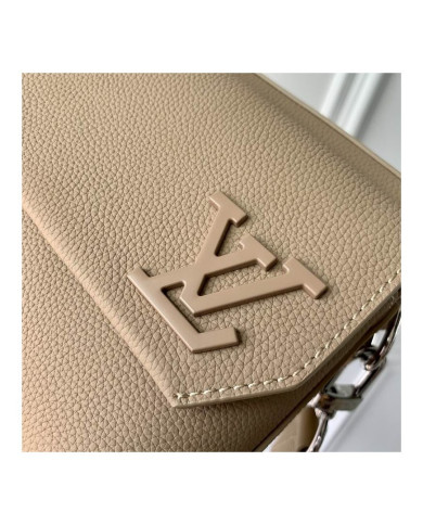 LV  Fastline Postman's Bag