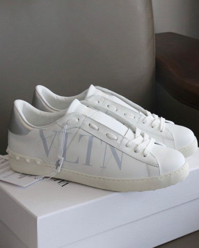 Valentino Couple style small white shoes