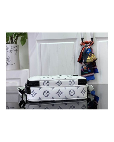 LV  YG Postman's Bag
