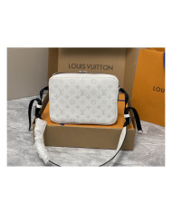 LV  Moutdoor Postman's Bag