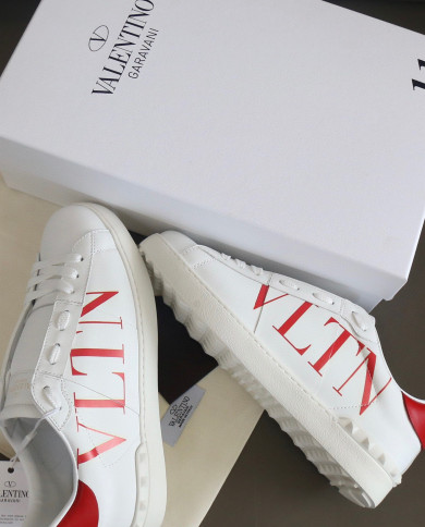 Valentino Couple style small white shoes