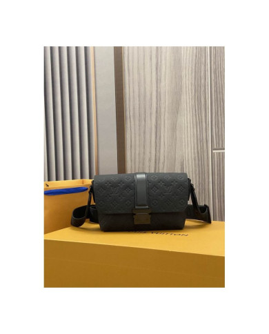 LV  S-Cape Postman's Bag