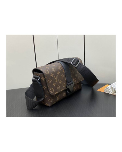 LV  S-Cape  Postman's Bag