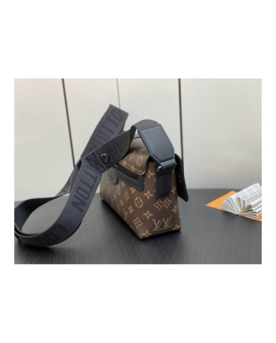 LV  S-Cape  Postman's Bag