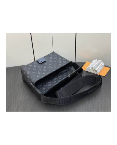 LV  S-Cape  Postman's Bag