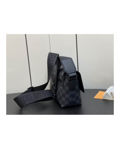 LV  S-Cape  Postman's Bag