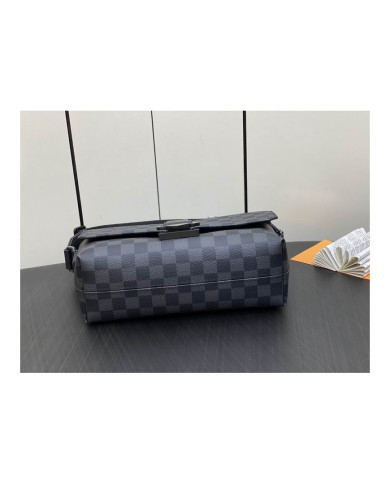 LV  S-Cape  Postman's Bag