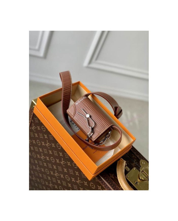 LV  Steamer Postman's Bag