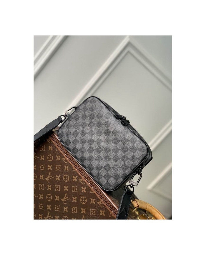 LV  Steamer Postman's Bag