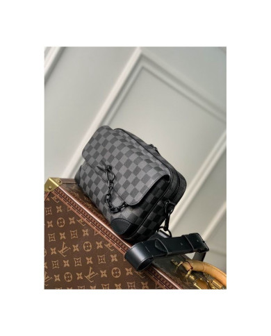 LV  Steamer Postman's Bag