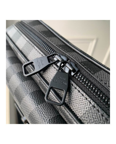 LV  Steamer Postman's Bag