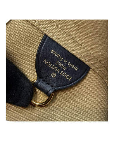 LV  Atlantis other bag