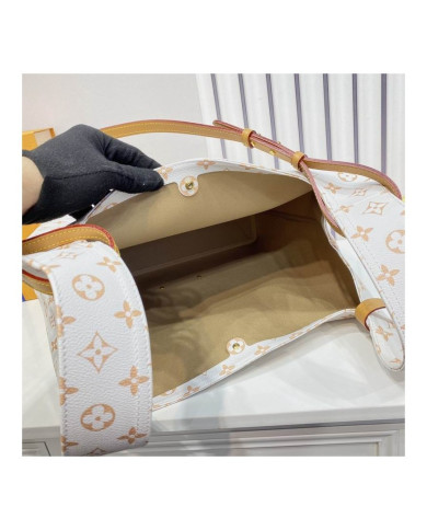 LV  Atlantis other bag