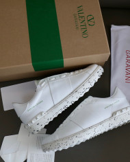 Valentino Couple style small white shoes
