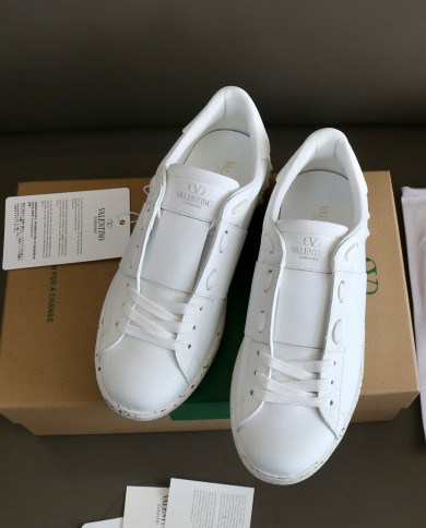 Valentino Couple style small white shoes