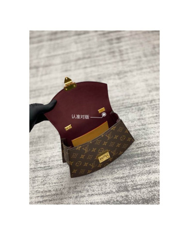 LV other bag