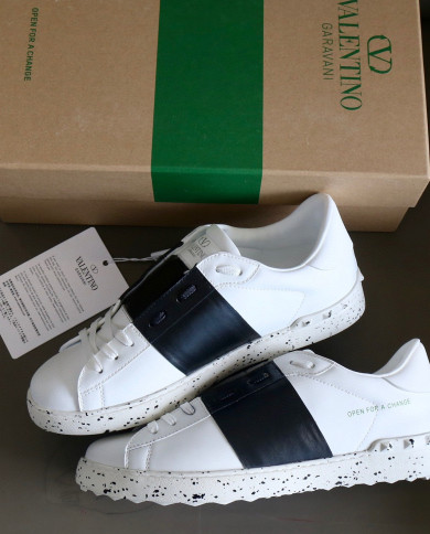 Valentino Couple style small white shoes
