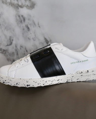 Valentino Couple style small white shoes