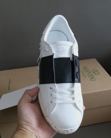 Valentino Couple style small white shoes