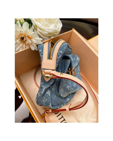 LV other bag