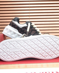 Valentino fashionable casual shoes for couples