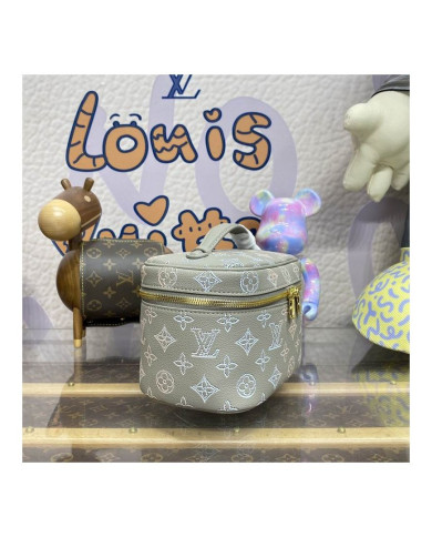 LV  Nice other bag