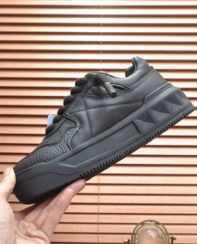 Valentino fashionable casual shoes for couples