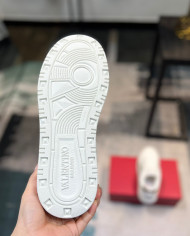 Valentino fashionable casual shoes for couples