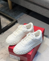 Valentino fashionable casual shoes for couples