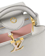 CAPUCINES Tote Bags