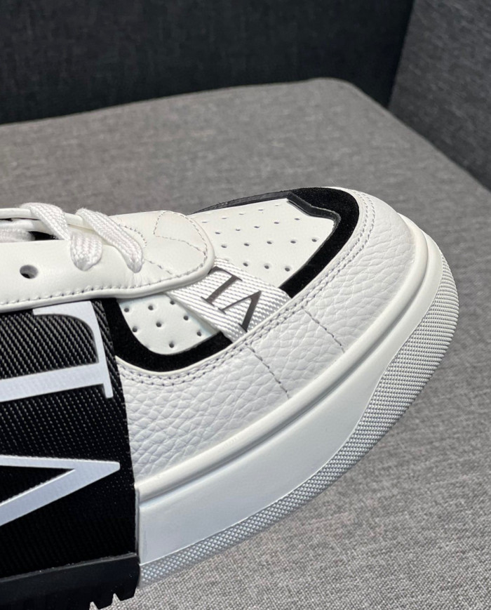 Valentino couple style sports and leisure shoes
