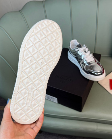 Valentino casual and fashionable sports shoes for couples