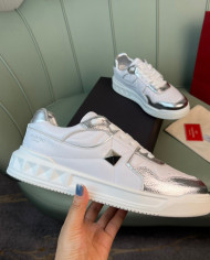 Valentino casual and fashionable sports shoes for couples