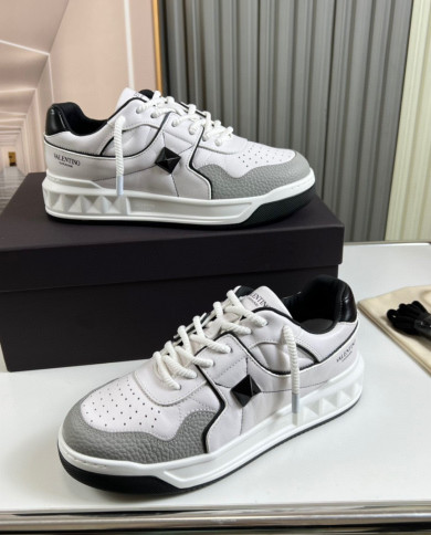 Valentino casual and fashionable sports shoes for couples