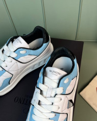 Valentino casual and fashionable sports shoes for couples