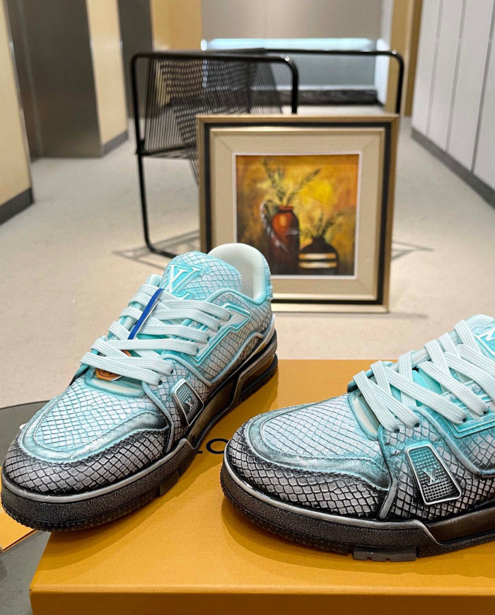 LV couple style sports sneakers