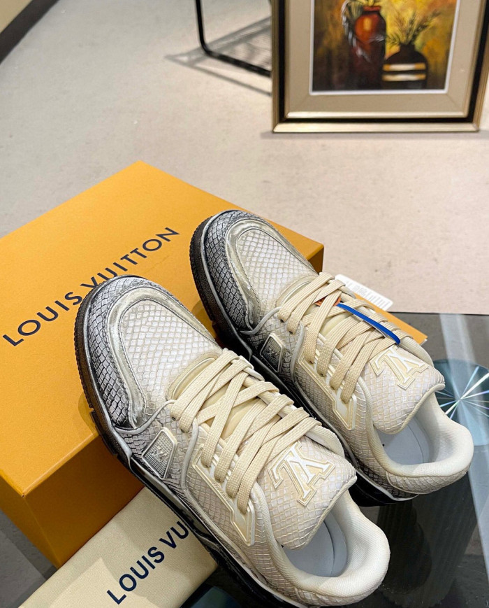 LV couple style sports sneakers