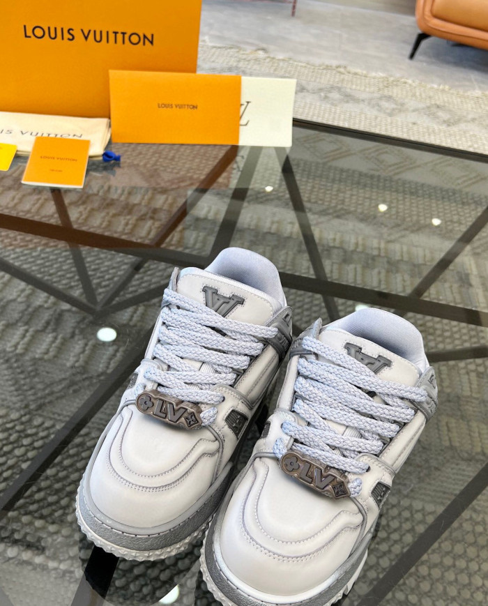 LV couple style bread sports sneakers