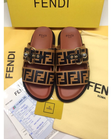 FENDI  Men slippers