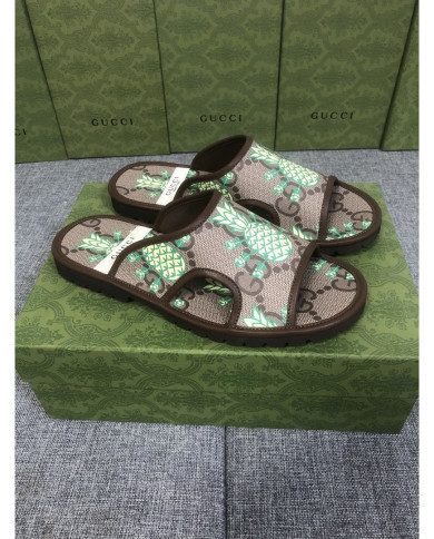 GUCCI  Men's  slippers