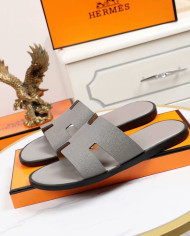 HERMES Men's  slippers